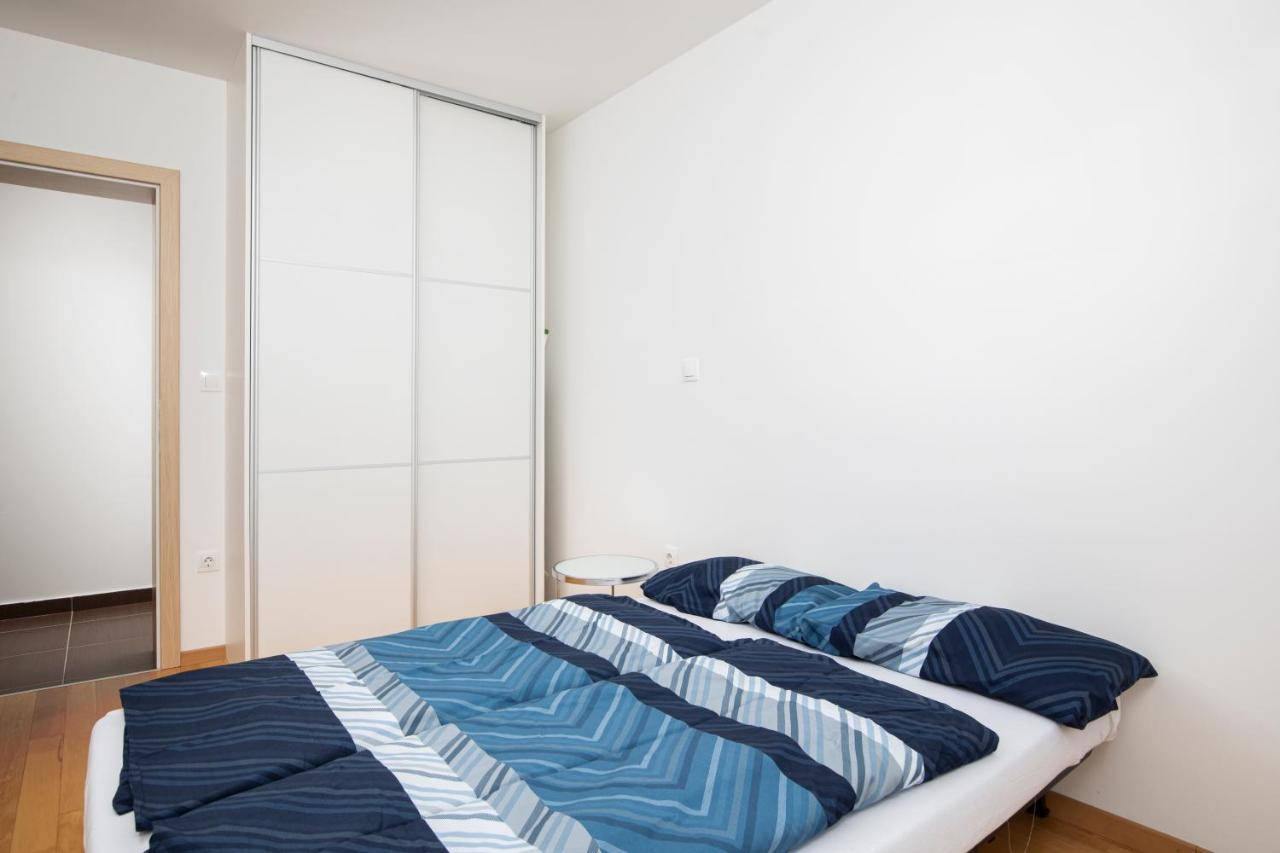 Monte Paradiso Sun Apartment Pula Extérieur photo